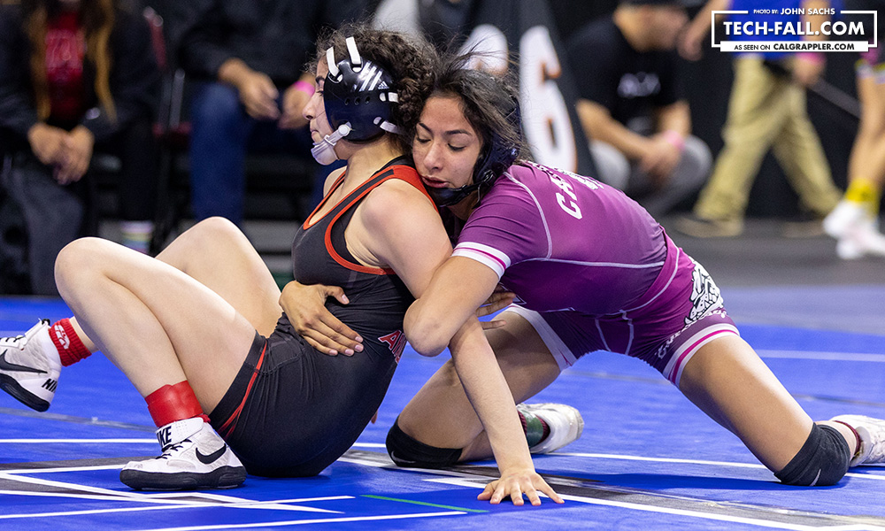 111 lbs Round Of 16 - Amaya Yoshizumi, Bella Vista (SJ) vs Keira Nartatez,  Pioneer Valley (CS)